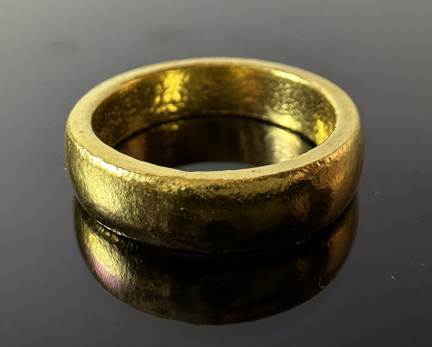 24K Gold Rounded 5.5mm Ring