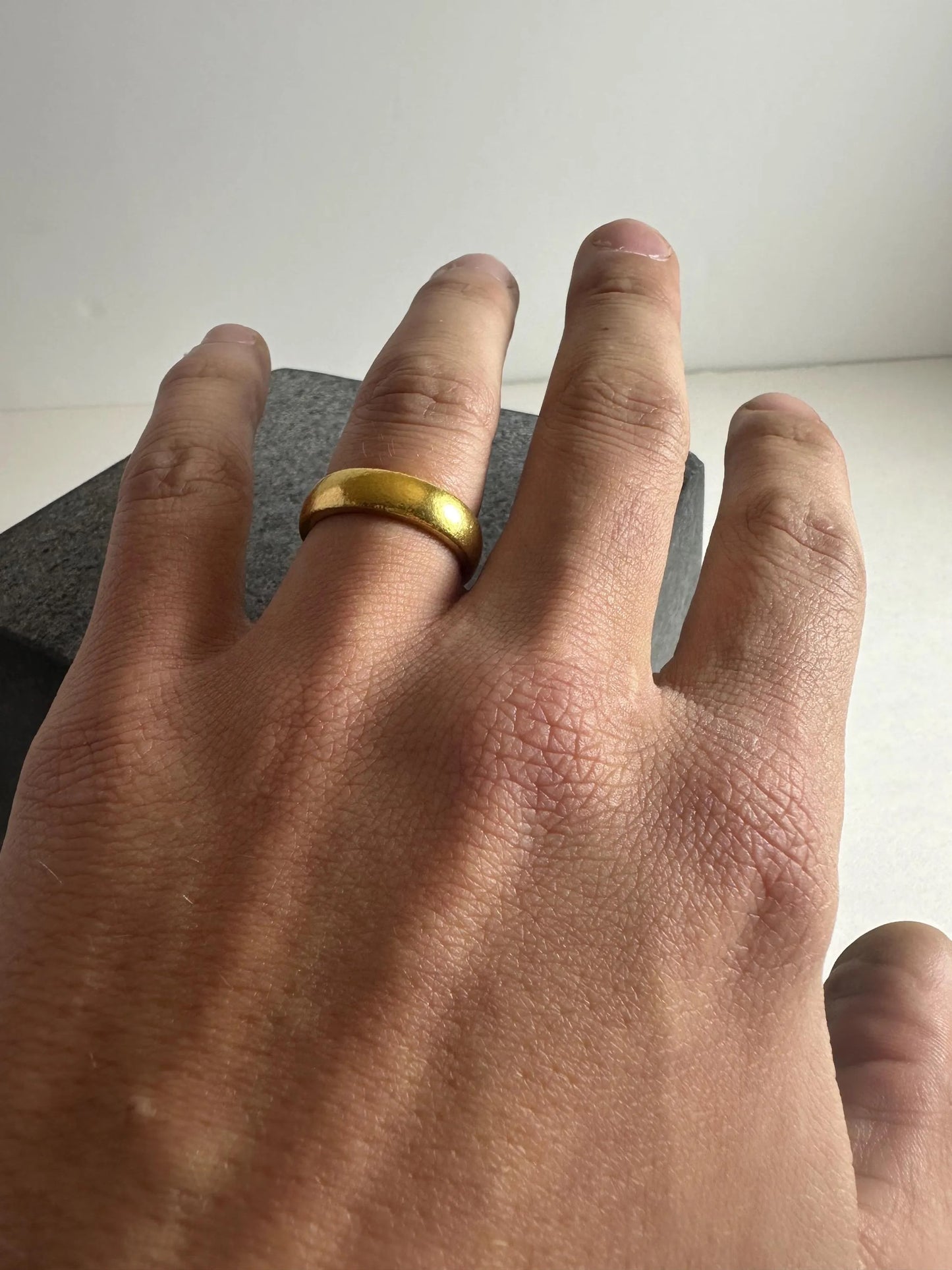 24K Gold Rounded 5.5mm Ring